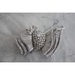 18K WHITE GOLD - LARGE DIAMOND BROOCH (23.6g)