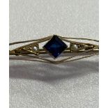 Edwardian pin with sapphire and pearls. The sapphire has come out. Market 9ct