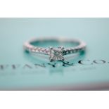 TIFFANY & CO. """"NOVO"""" PRINCESS VVS1/F DIAMOND RING IN PLATINUM DIAMOND BAND (WITH BOX & CERTIFI