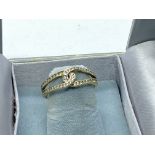 9ct GOLD DIAMOND RING 