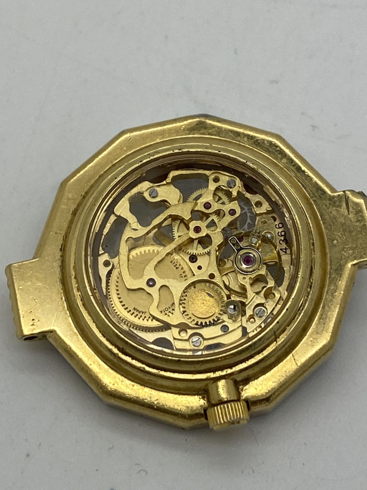 ROTARY WATCH MECHANICAL GOLD COLOURED - DAMAGED GLASS - Image 3 of 3
