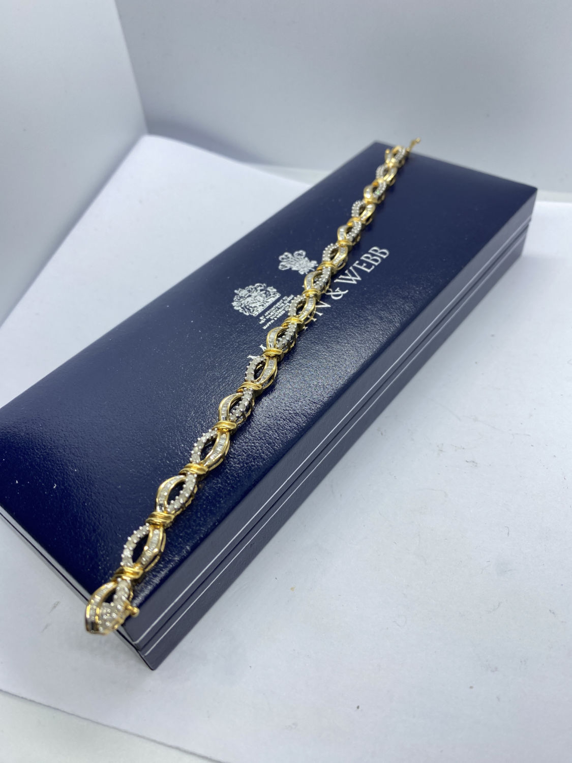 14CT YELLOW GOLD 3.50CT DIAMOND BRACELET WITH $3639 AIG VALUATION REPORT -