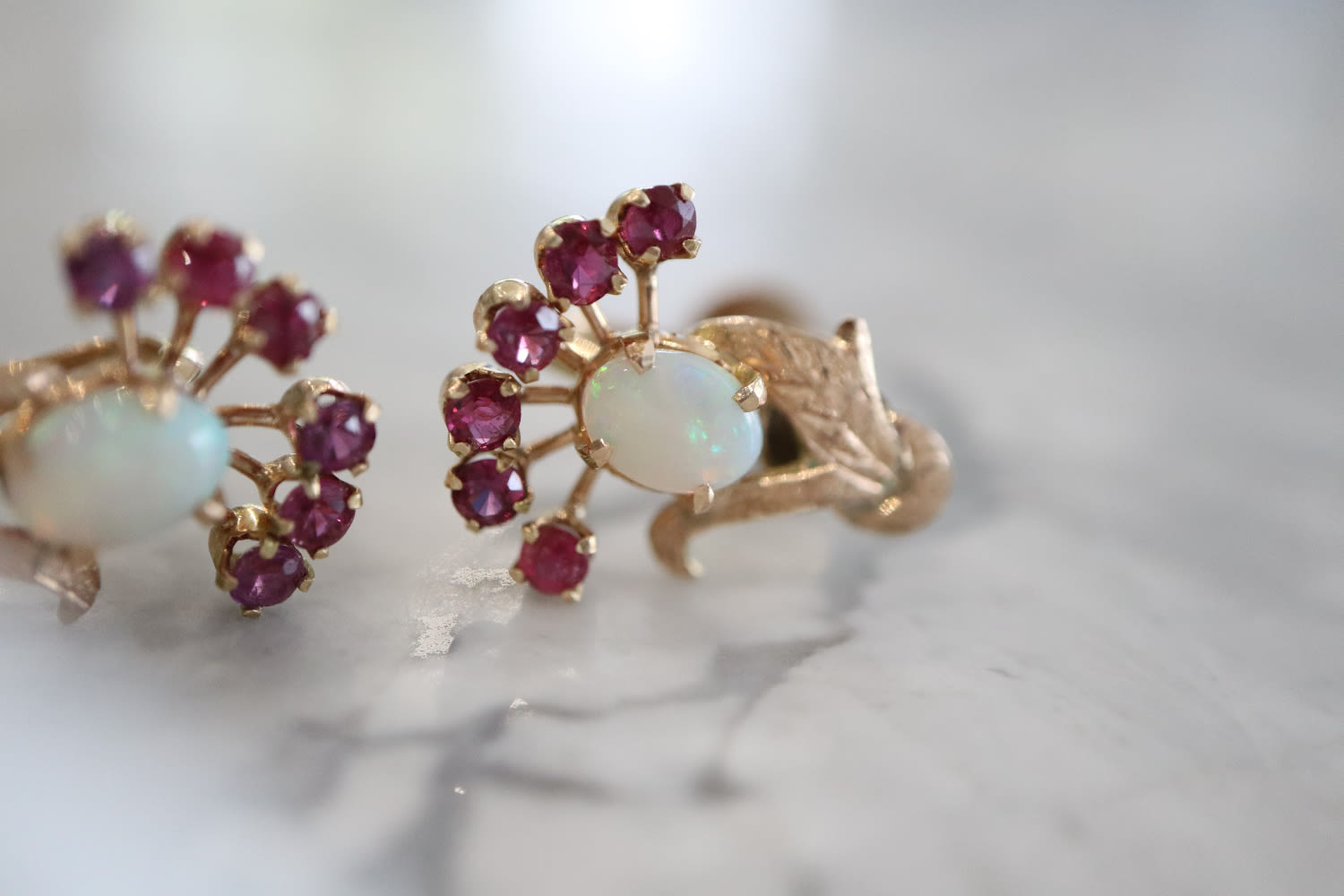 14K YELLOW GOLD | PEARL & GEMSTONE EARRINGS - Image 2 of 4