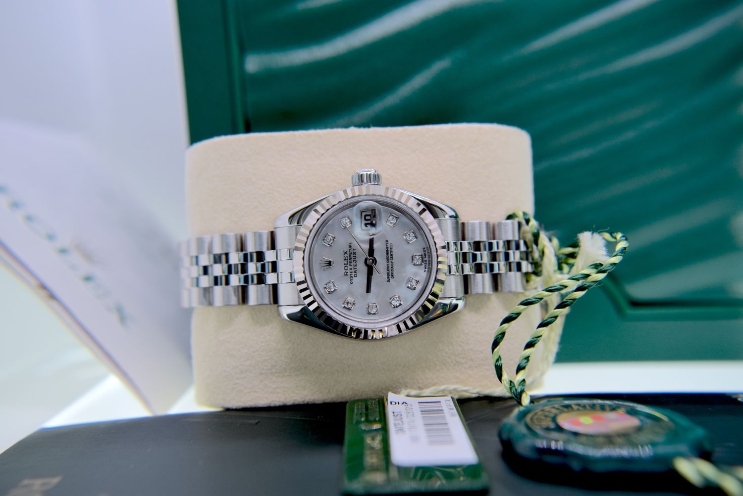 ROLEX DATEJUST REF. 179174 *FULL SET* FACTORY *RARE* WHITE/ SILVER PEARL DIAMOND DIAL - Bild 7 aus 40