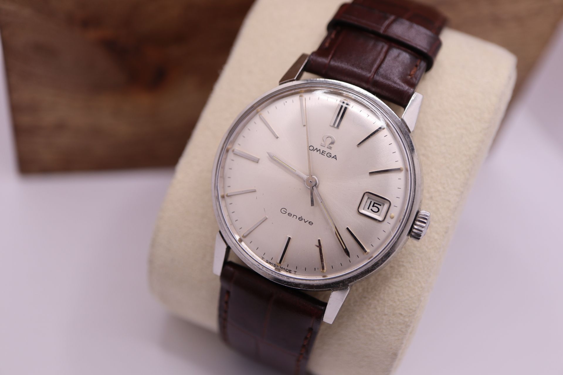 OMEGA 'GENEVE' DATE WATCH (GENTS) 36mm dia. across