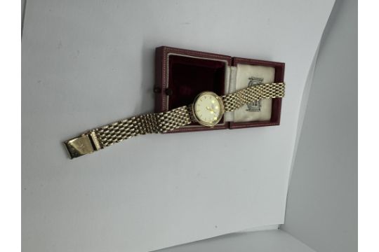 Fine 9ct yellow gold 24mm Rotary watch 35.32 grams and approximately 7' length  - Image 4 of 6