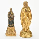 Zwei Madonnenfiguren