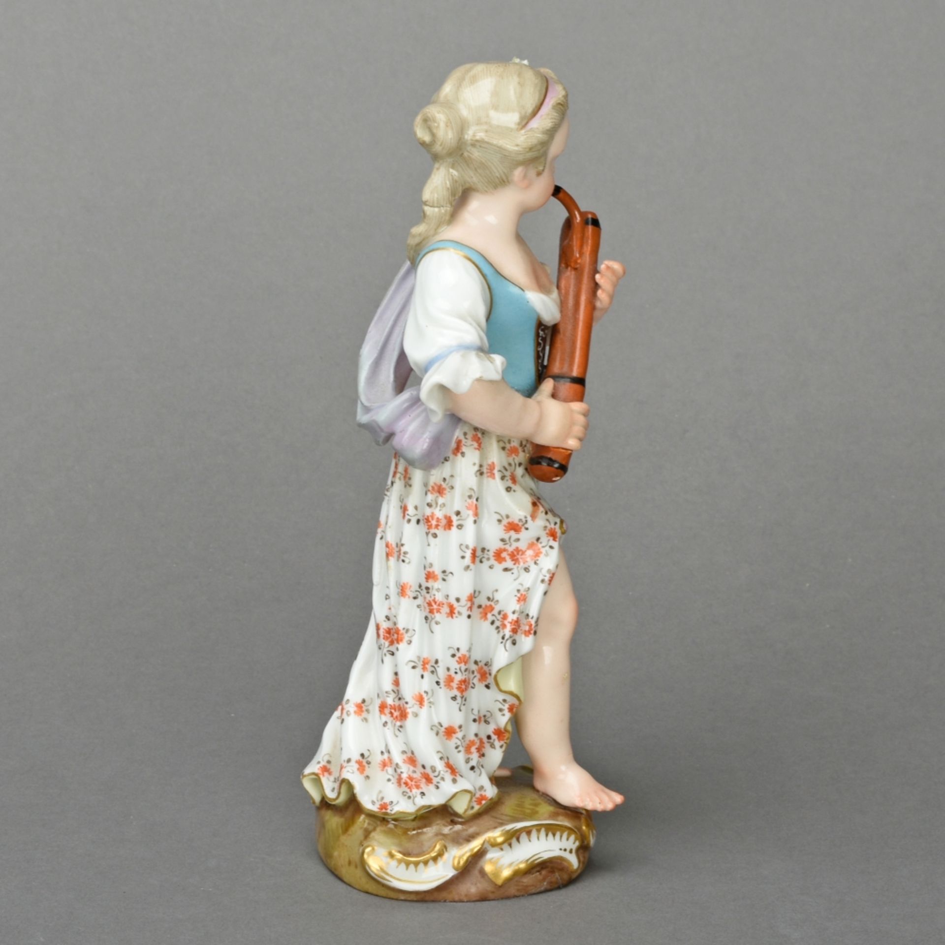 Fagottspielerin aus der Mädchenkapelle - Bild 4 aus 5