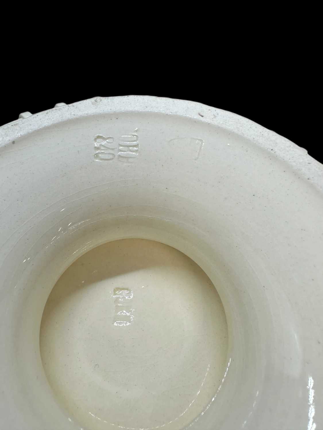 Ceramics: - Image 3 of 4