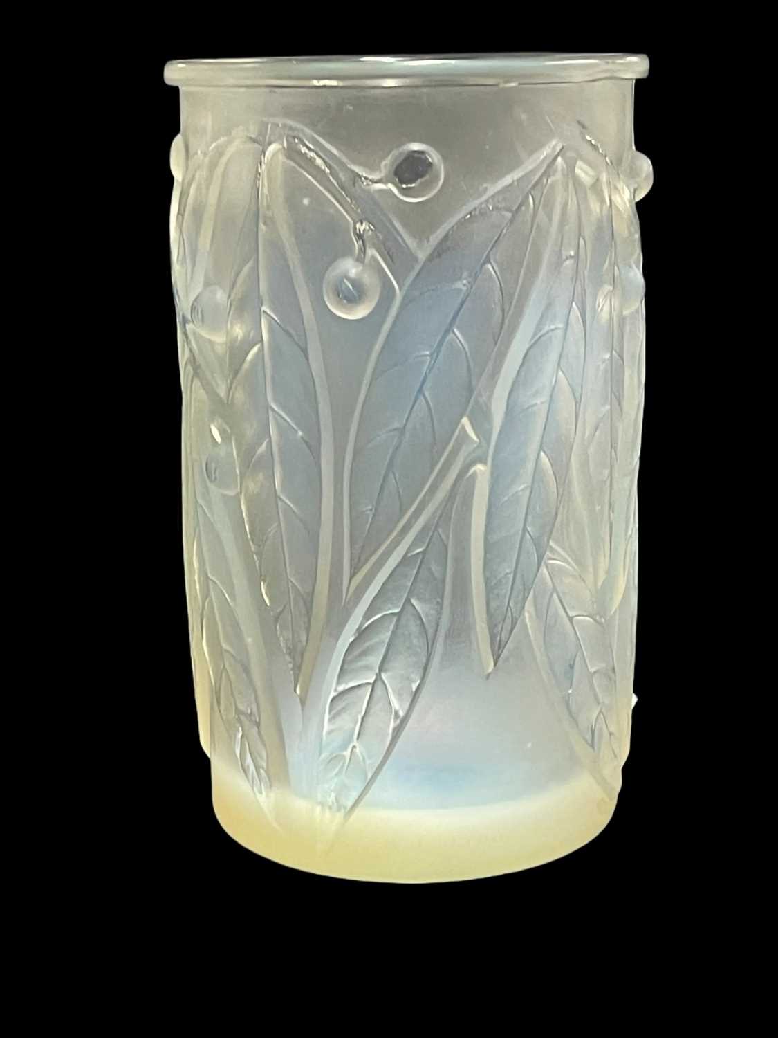 French Art Glass: - Image 2 of 4