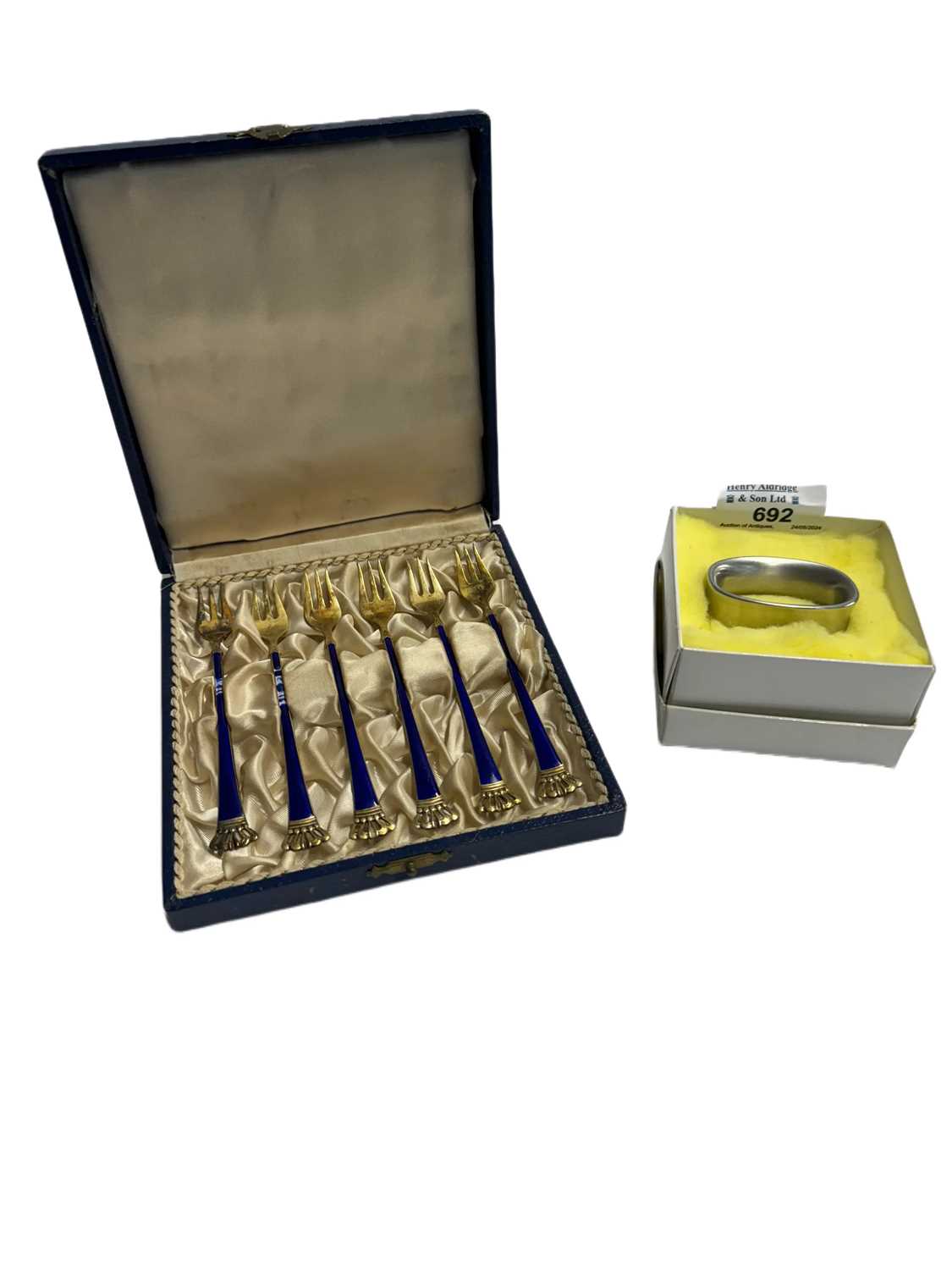 European Silver: Boxed set of Danish, blue enamelled pickle forks by Egon Lauridsen, two with enamel