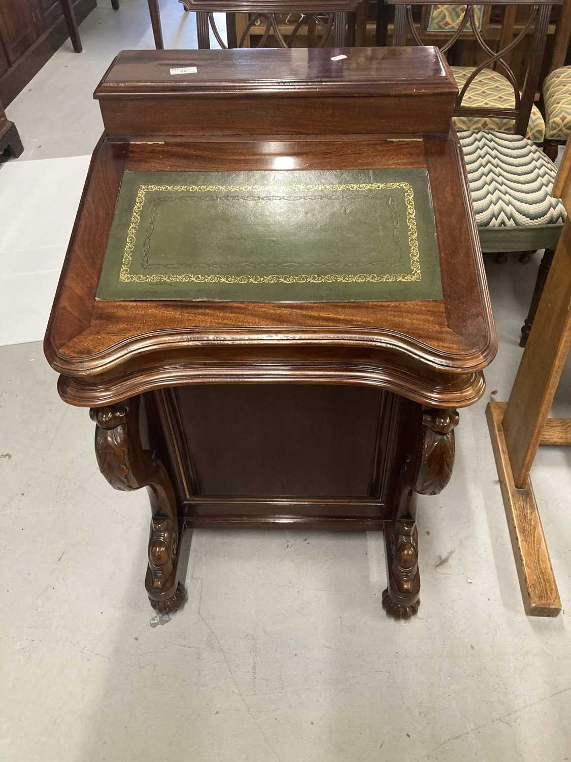 Furniture: - Image 3 of 4