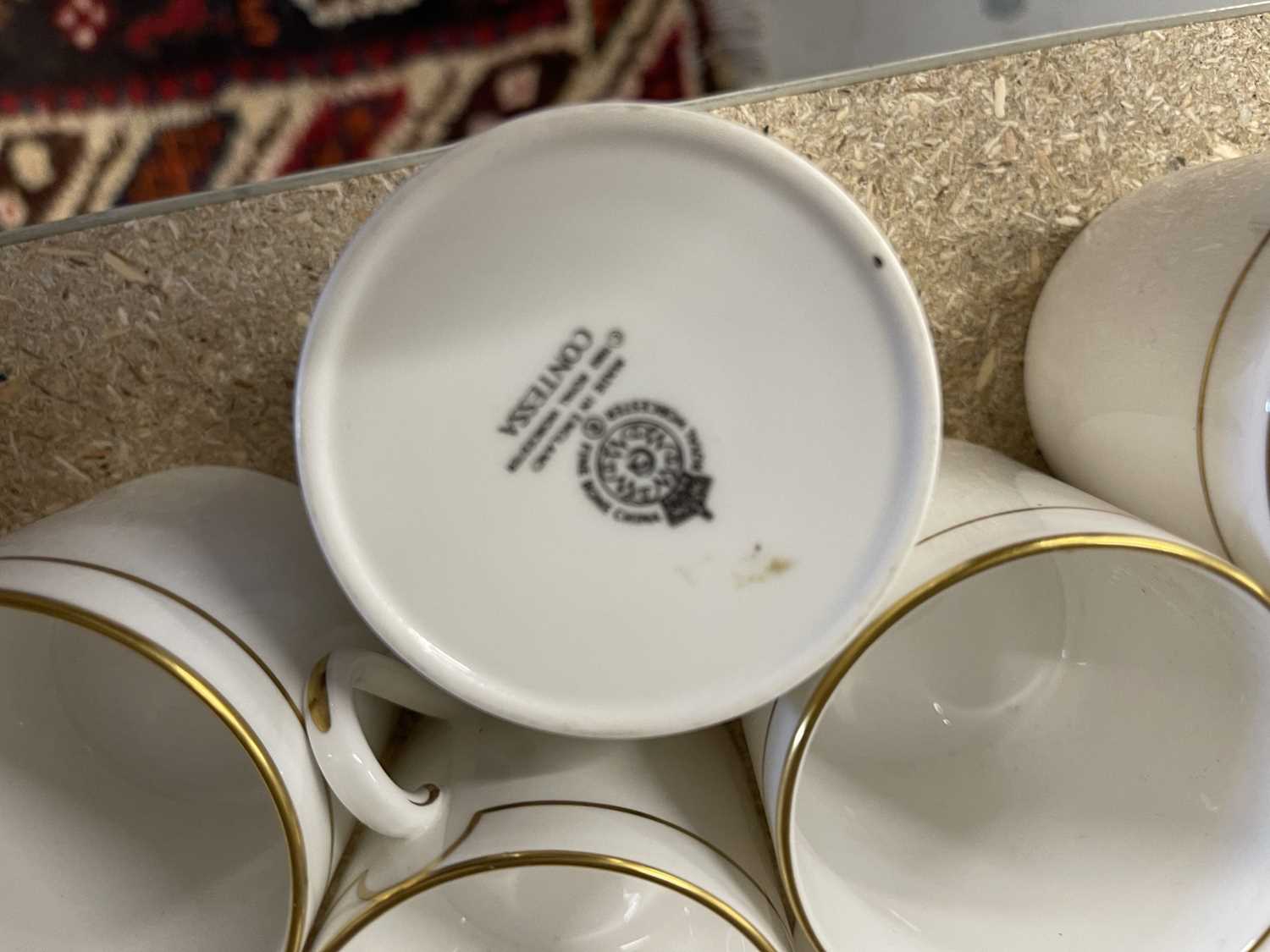 Ceramics: - Image 2 of 3