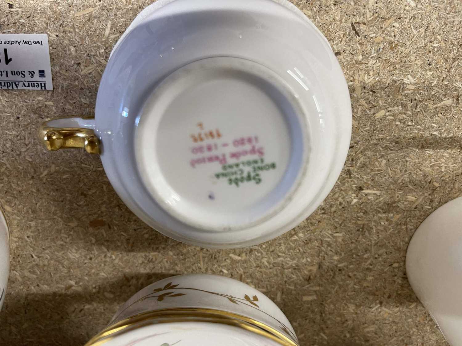 Ceramics: - Image 3 of 3