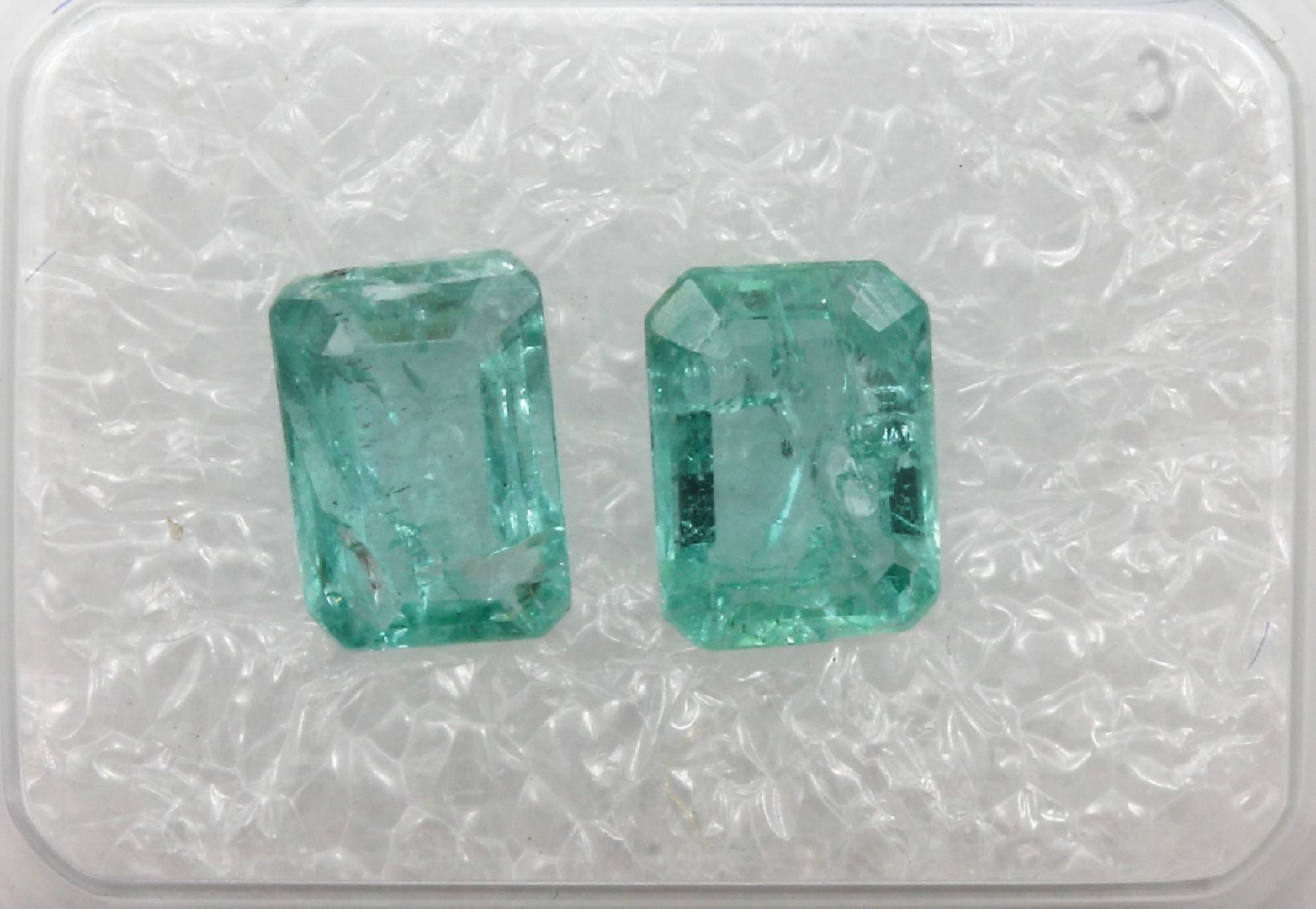 Konvolut 3 Smaragde: 1 x Smaragd-Pärchen im Emerald Cut - Bild 2 aus 3