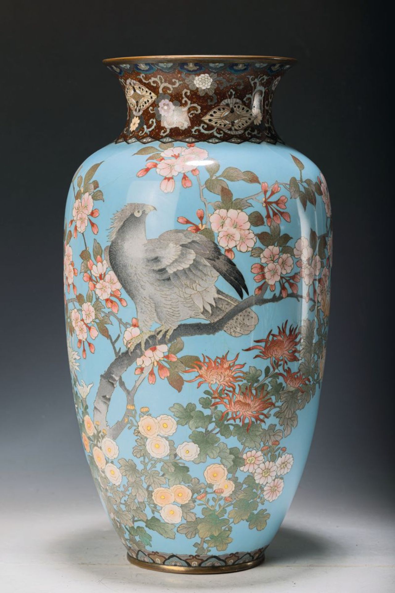 Große Cloisonné-Vase, Japan, Meiji-Zeit, nach 1880/81,