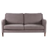 2-sitzer Sofa,  graue Stoffbezüge, Kissen lose aufgelegt,