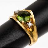 18 kt Gold Peridot-Brillant-Ring, GG 750/000, mittig