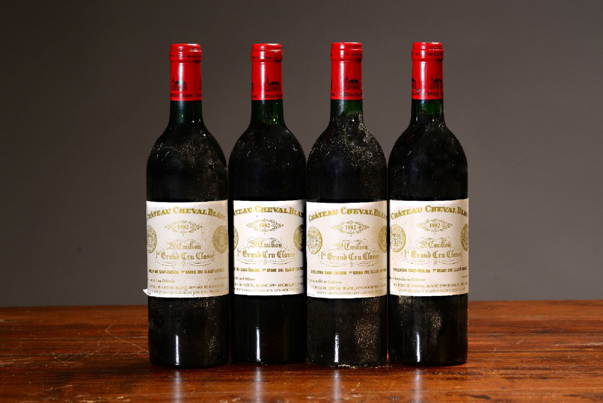 4 Flaschen 1982 Chateau Cheval Blanc,  St. Emilion, grand