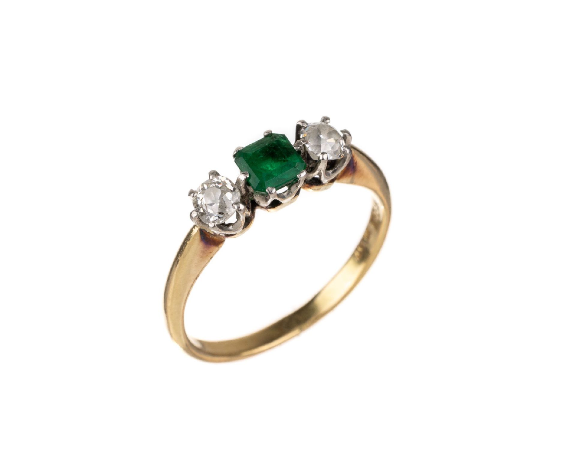 18 kt Gold Smaragd-Diamant-Ring, um 1920,   GG/WG 750/000,