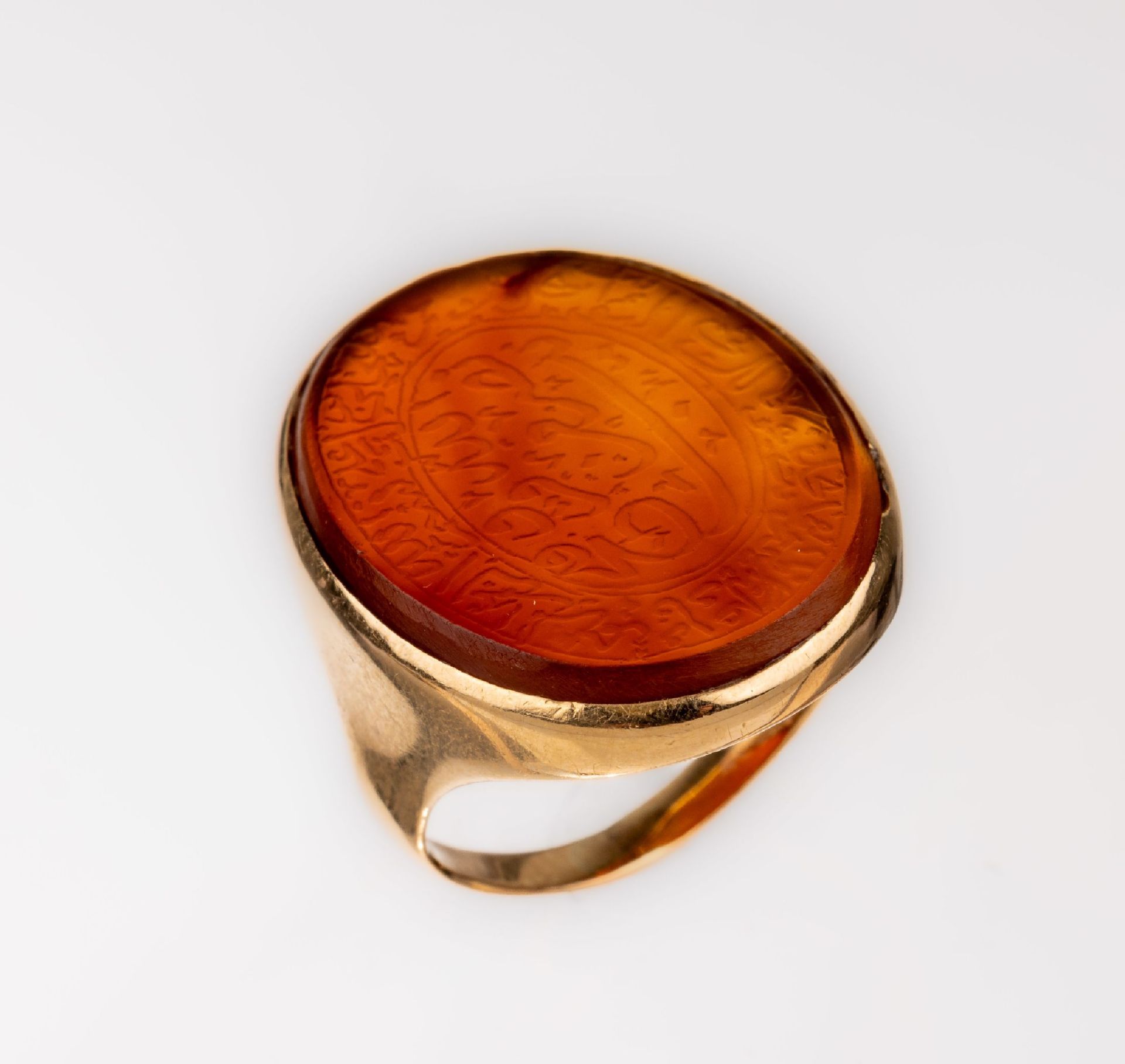 14 kt Gold Karneol-Ring,   GG 585/000, ovalerRingkopf,