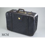 Koffer MCM, schwarzes Monogramm Canvas, auf 4 Rollen,