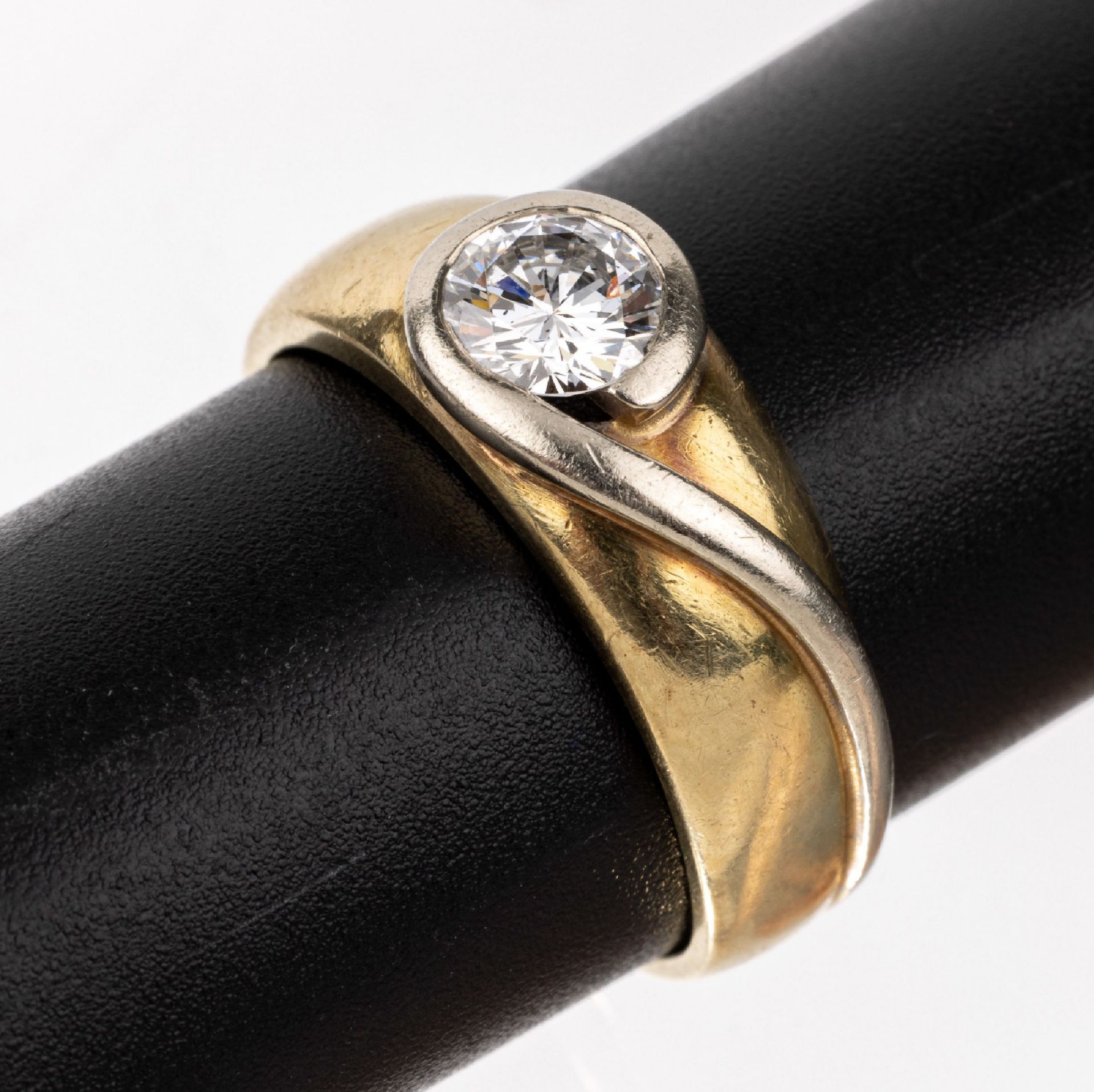 14 kt Gold Brillant-Ring, GG/WG 585/000, Brillant ca.