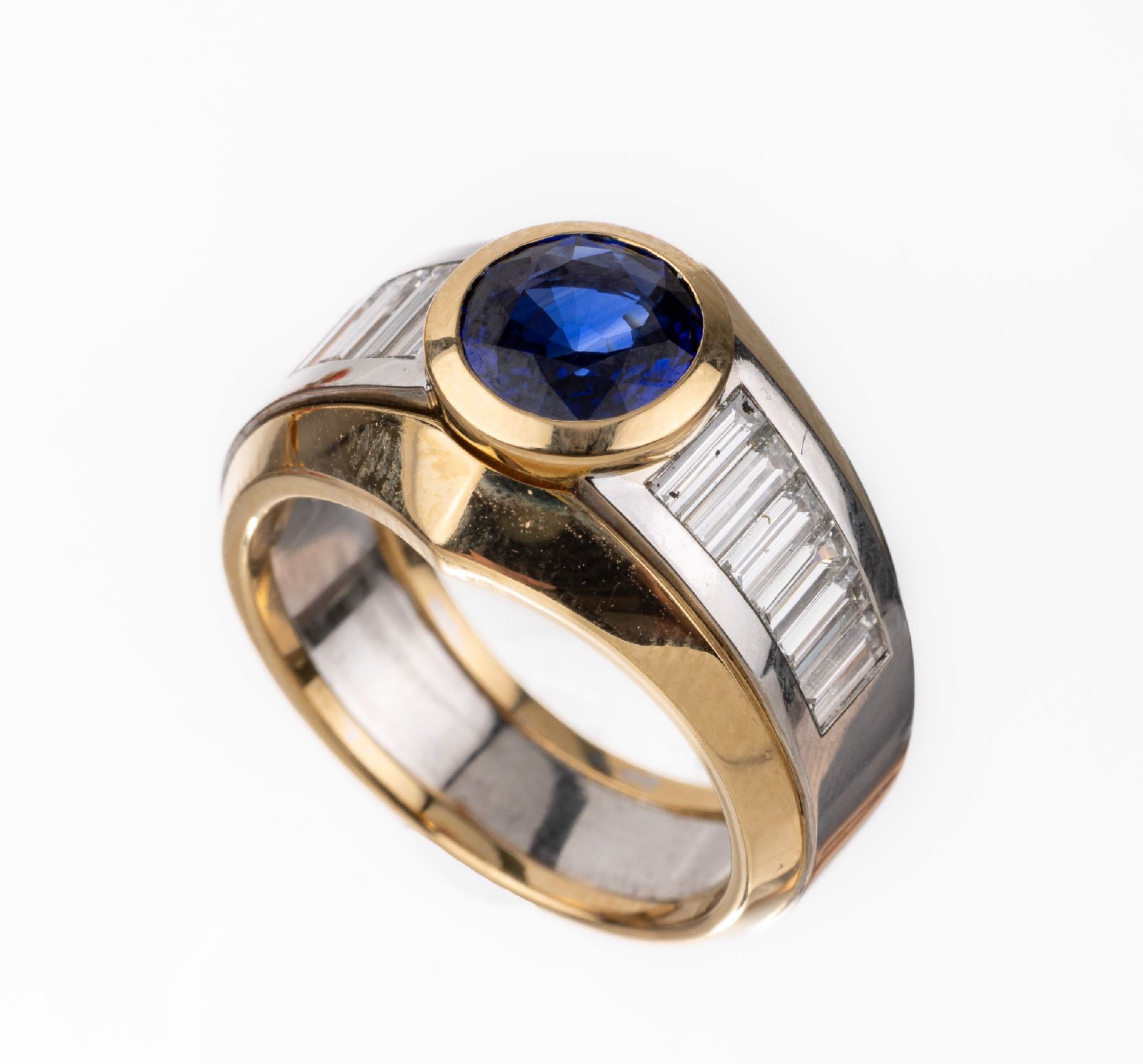 18 kt Gold Saphir-Diamant-Ring,   GG/WG 750/000,