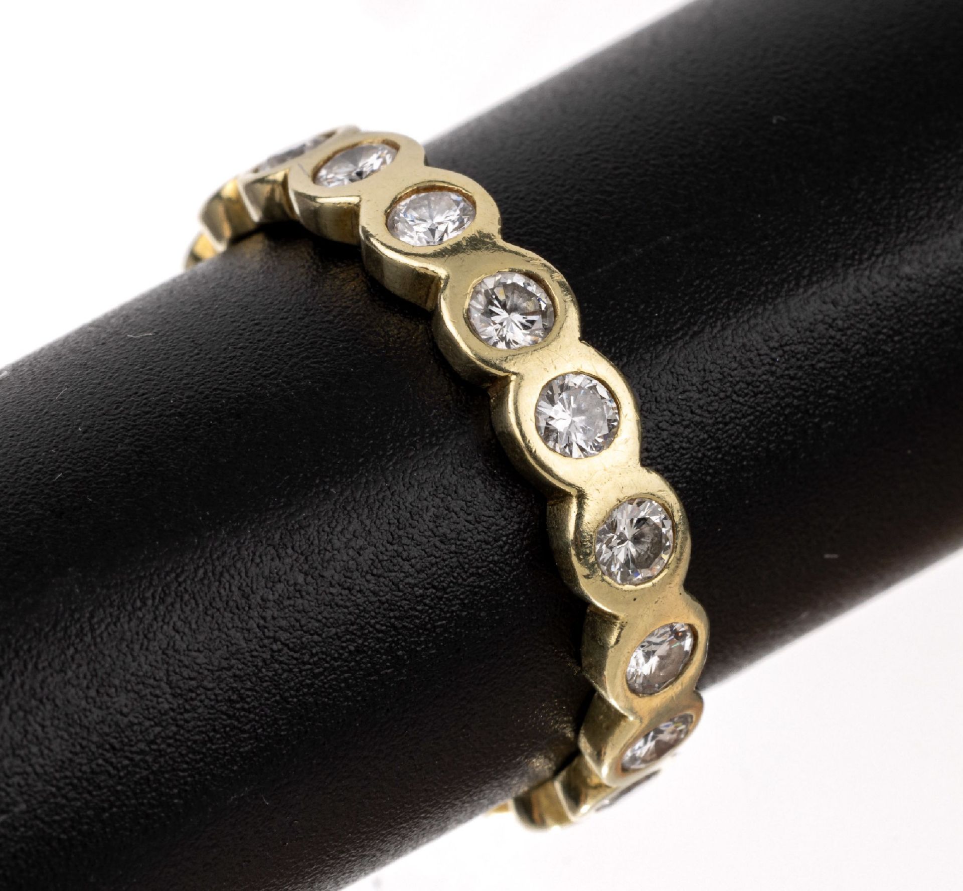 14 kt Gold Brillant-Ring,   GG 585/000, 18 Brillanten zus.