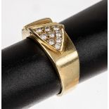 14 kt Gold Brillant-Ring,   GG 585/000, 9 Brillanten zus.