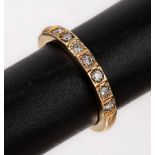 18 kt Gold Brillant-Ring, GG 750/000, 9 Brillanten zus.