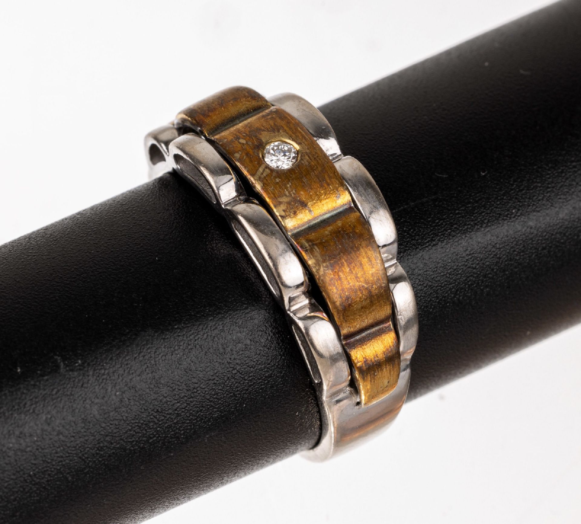 14 kt Gold Brillant-Ring,   GG/WG 585/000, Brillant ca.