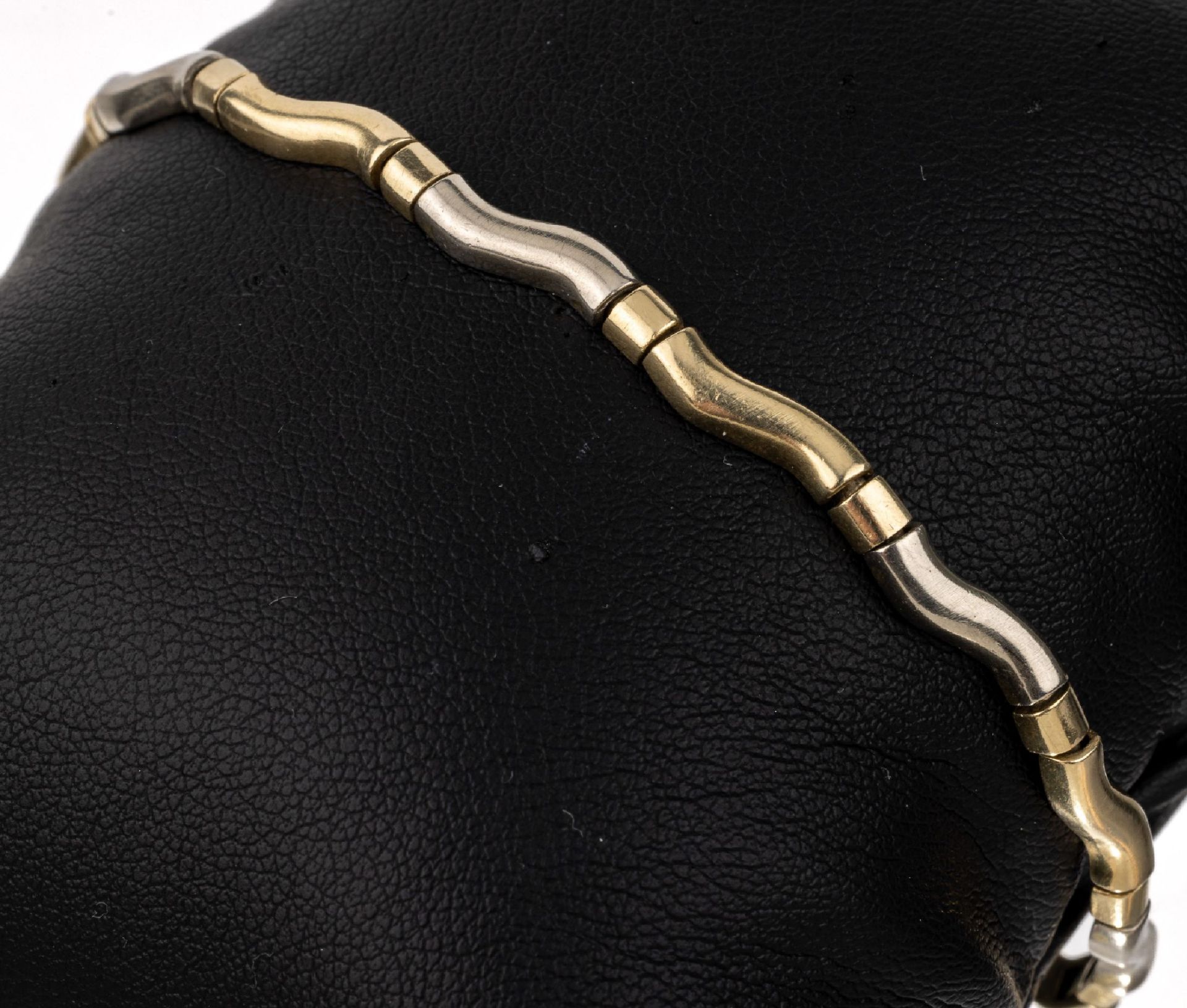 14 kt Gold Armband,   GG/WG 585/000, gewellteForm, L. ca.