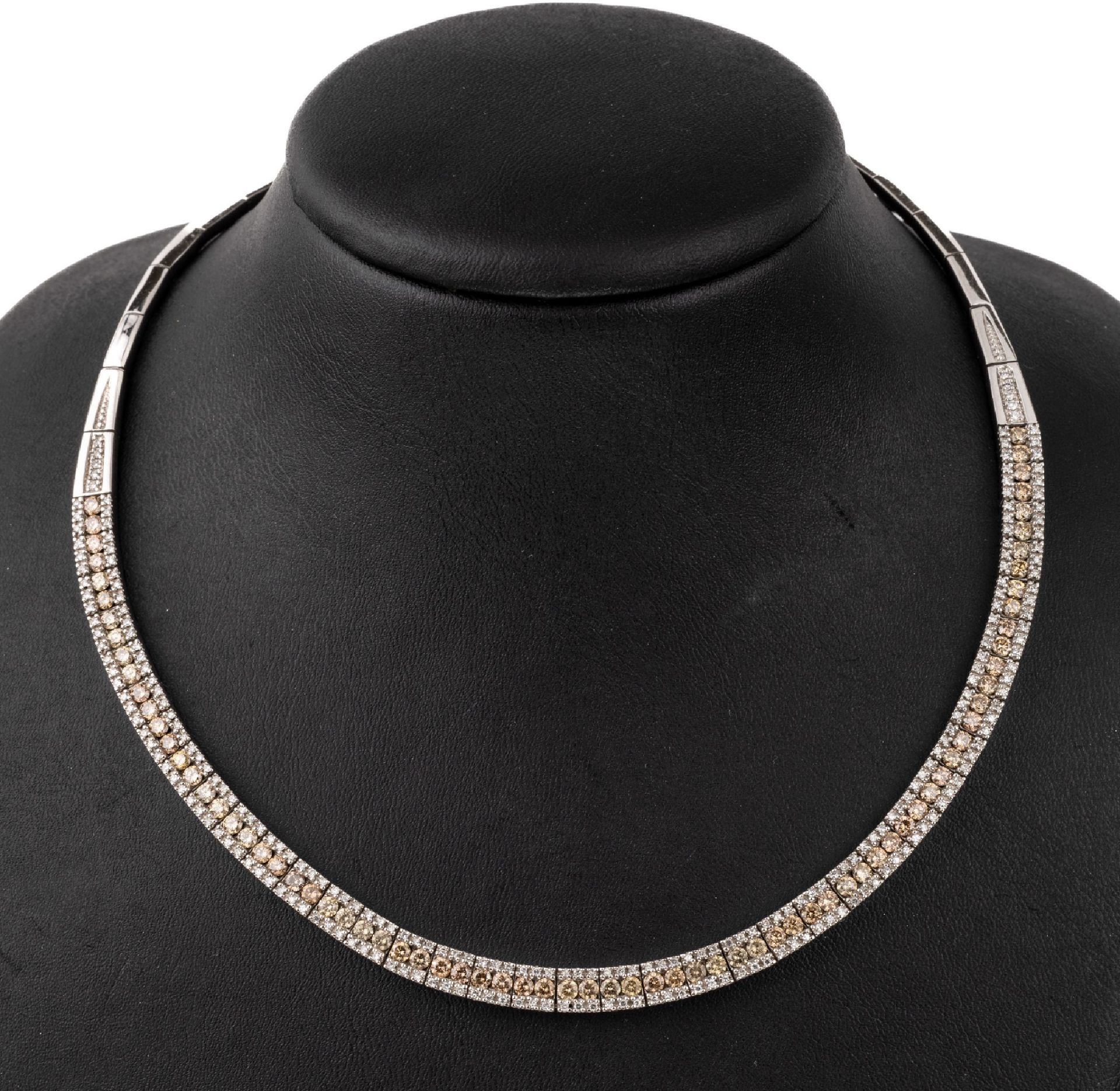 14 kt Gold Diamant-Collier, WG 585/000, 76 Brillanten