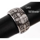 18 kt Gold LEO WITTWER Brillant-Ring mit Email, WG