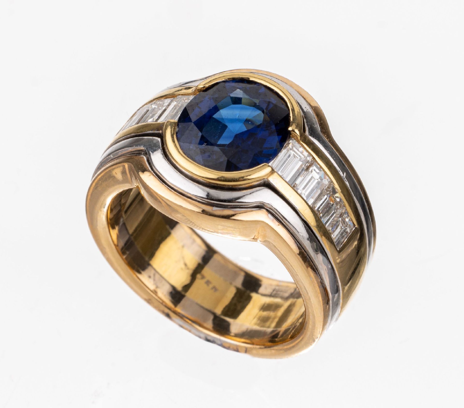 18 kt Gold Saphir-Diamant-Ring,   GG/WG 750/000,
