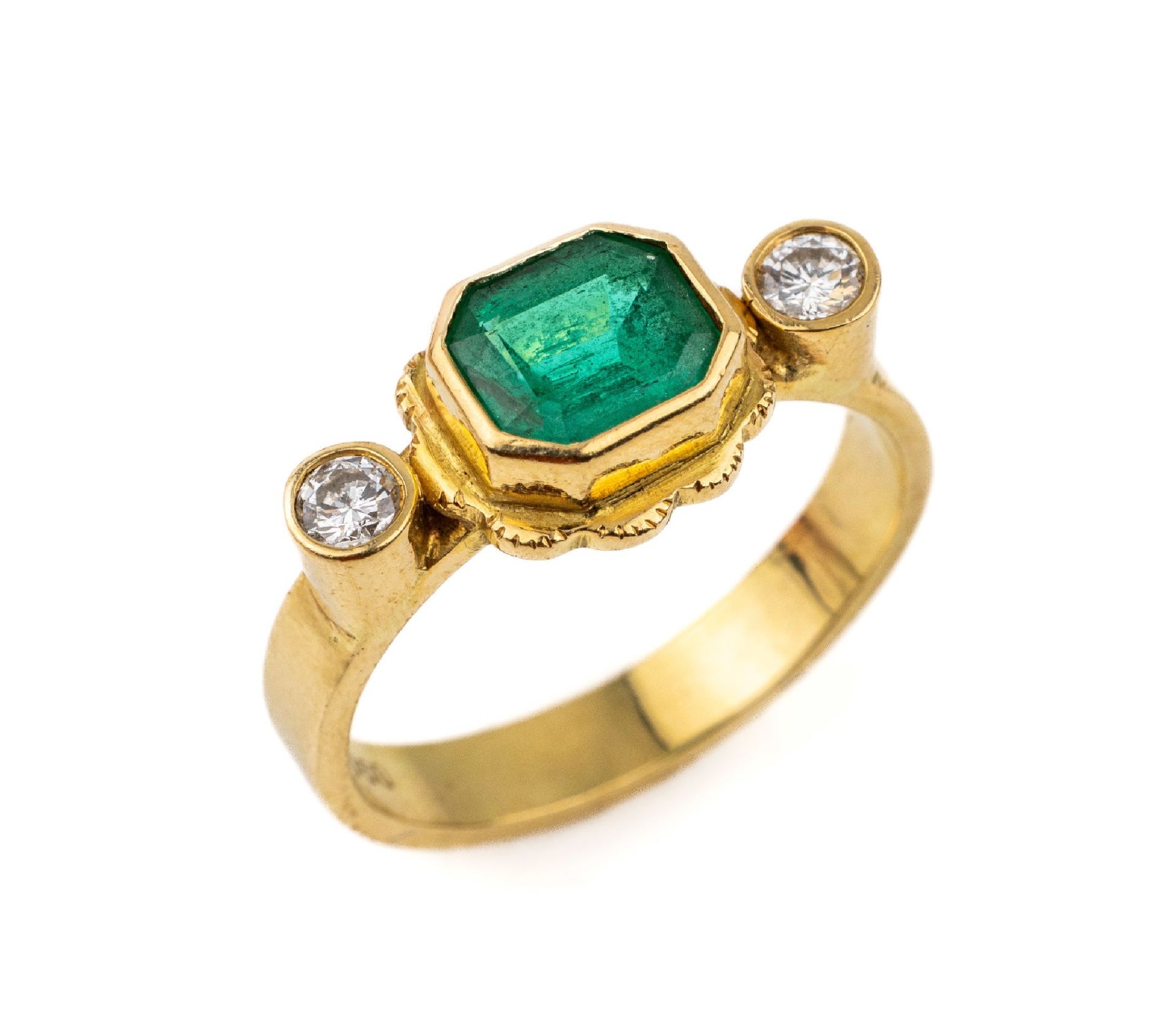 18 kt Gold Smaragd-Brillant-Ring,   GG 750/000, Smaragd im