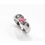 14 kt Gold Turmalin-Brillant-Ring, WG 585/000, pinkfarb.