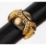 18 kt Gold Brillant-Ring,   GG 750/000, symm. Gestaltung,