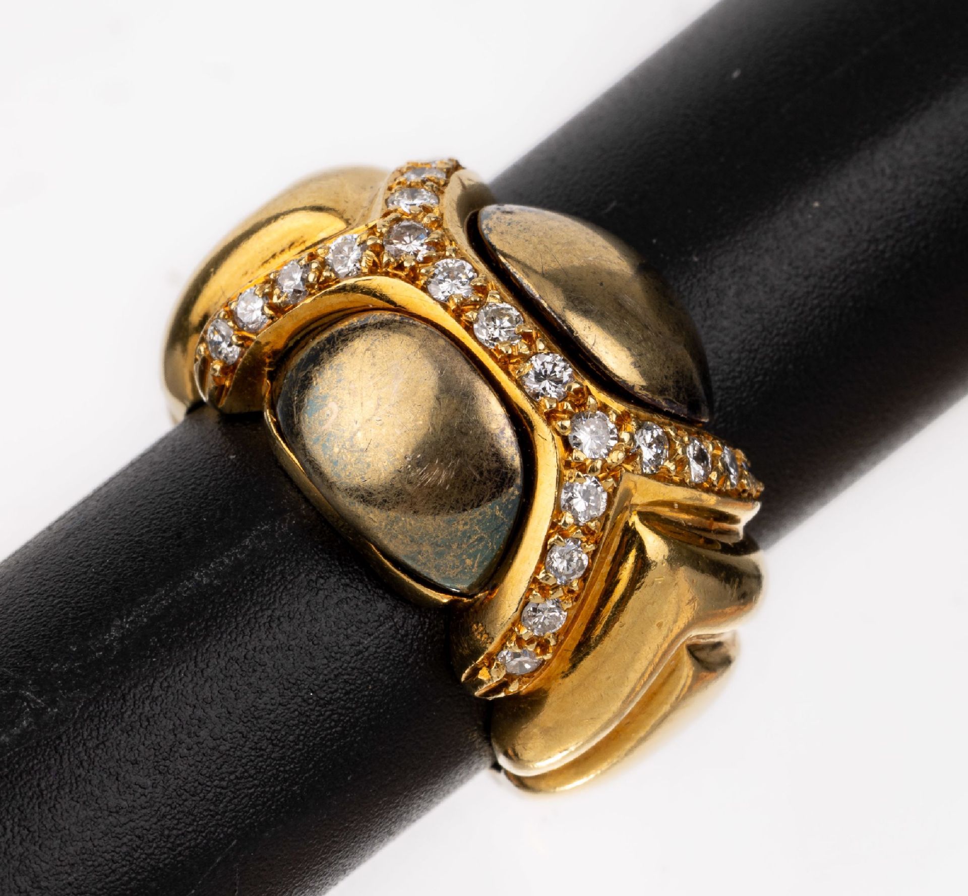 18 kt Gold Brillant-Ring, GG 750/000, symm. Gestaltung,