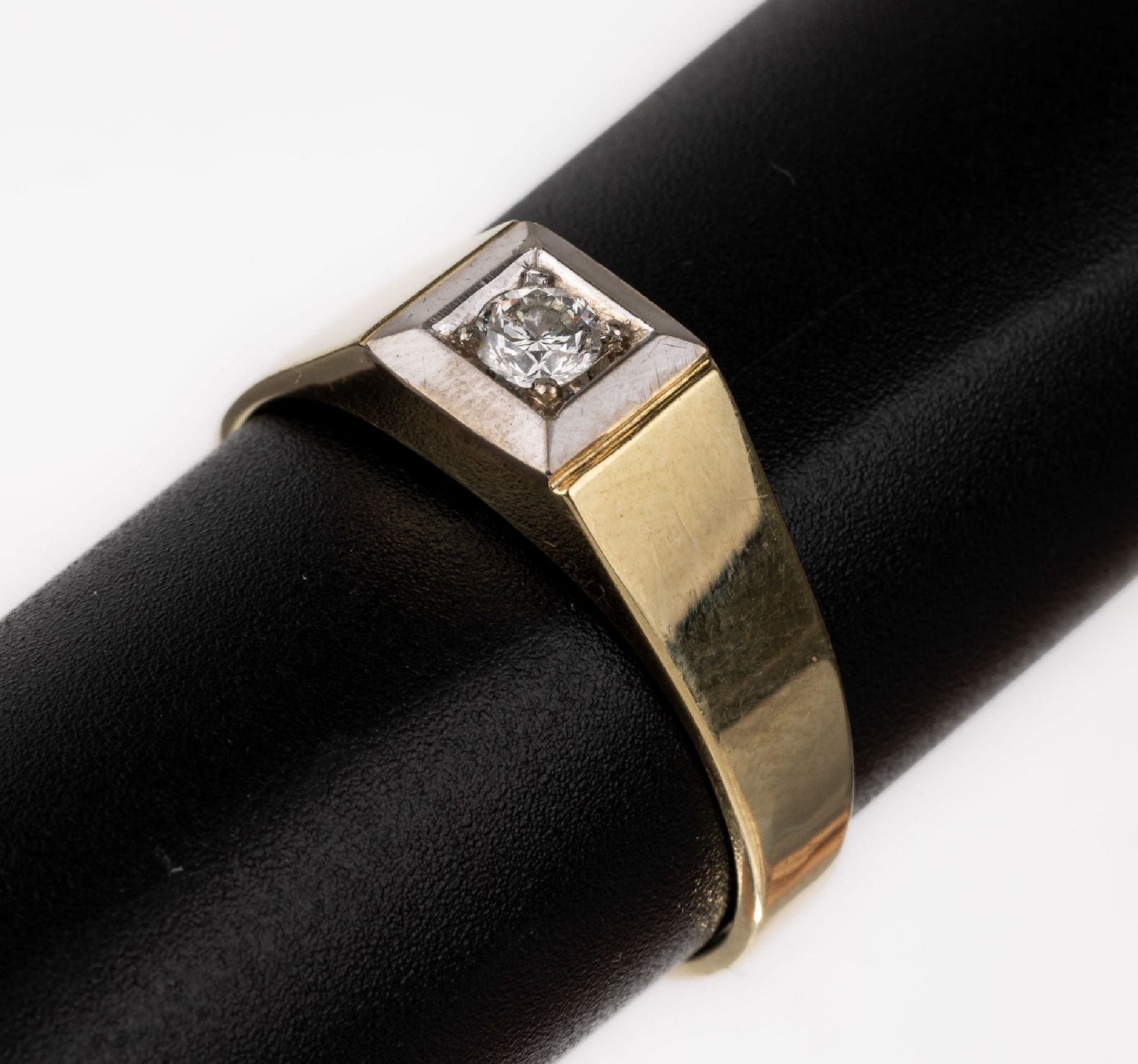 14 kt Gold Brillant-Ring, GG/WG 585/000, Brillant ca.