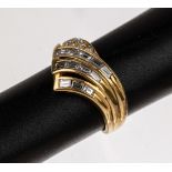 18 kt Gold Diamant-Ring, GG 750/000, 10 Brillanten und