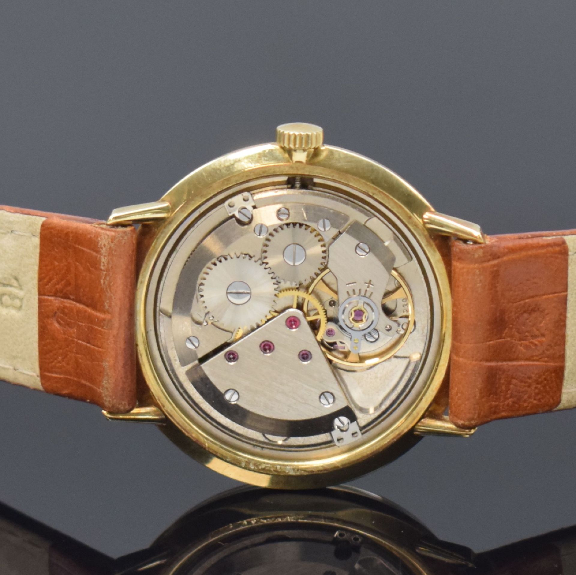 EXQUISIT Armbanduhr in GG 585/000, Schweiz um 1960, - Image 5 of 5