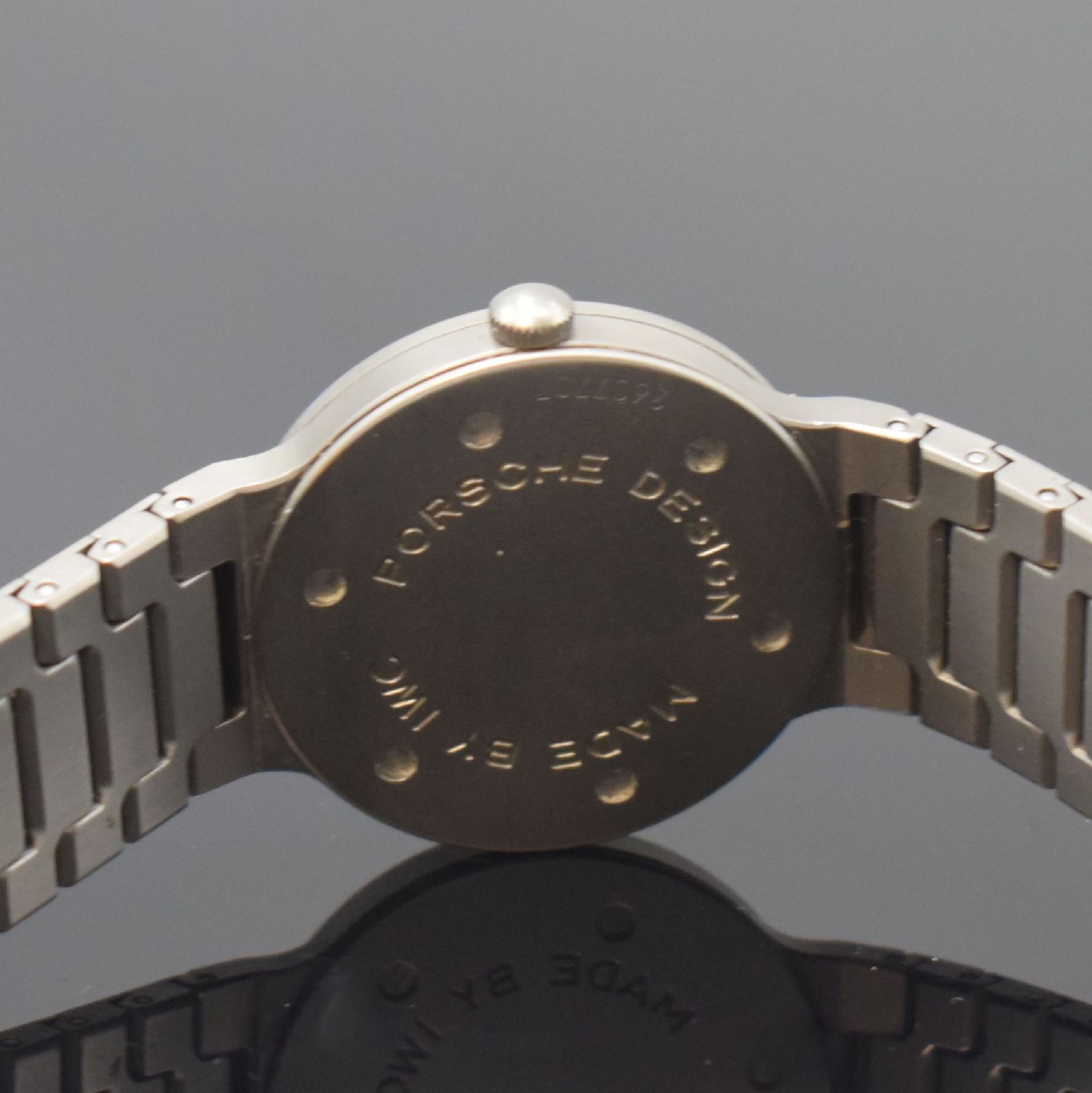 IWC Porsche Design Armbanduhr in Titan, Schweiz um 1995, - Image 5 of 5