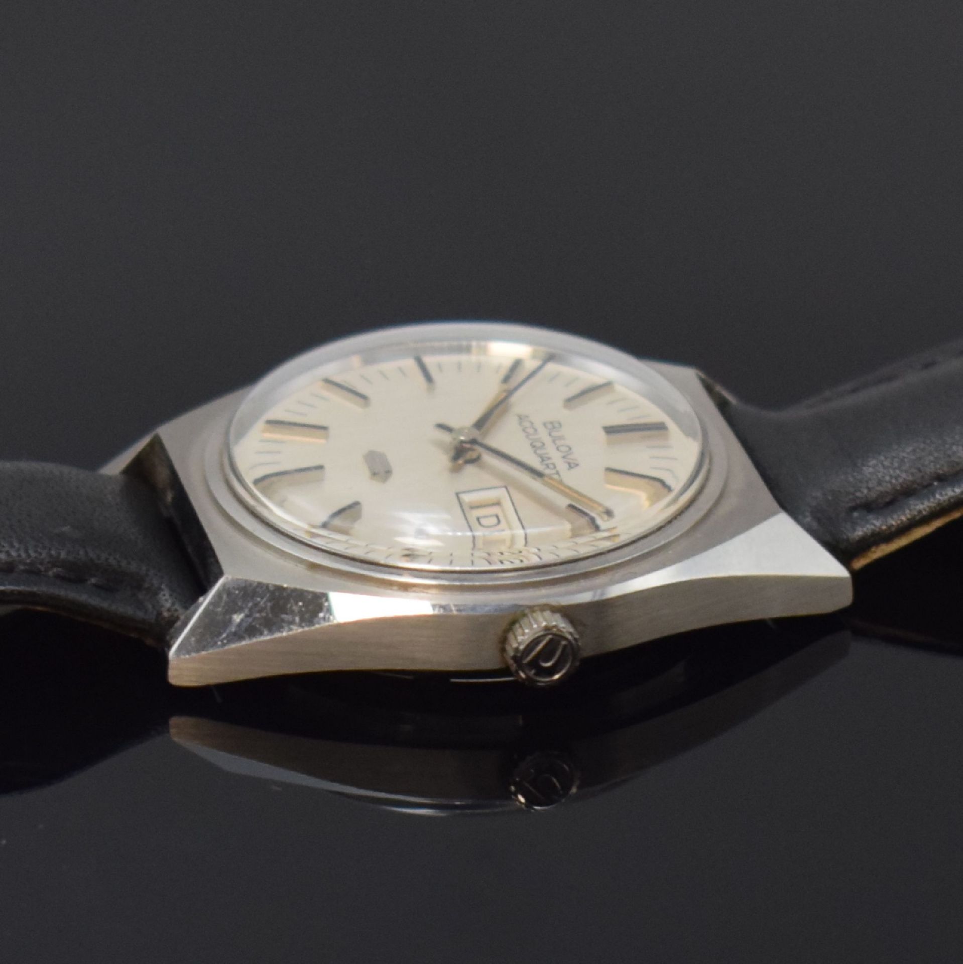 BULOVA Accuquartz nahezu neuwertige Armbanduhr mit - Image 3 of 4