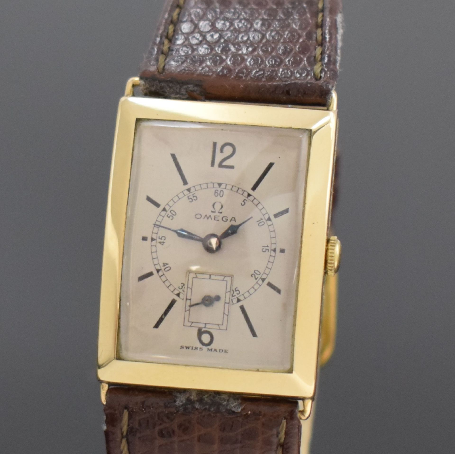 OMEGA große, rechteckige Armbanduhr in GG 585/000, - Bild 2 aus 7