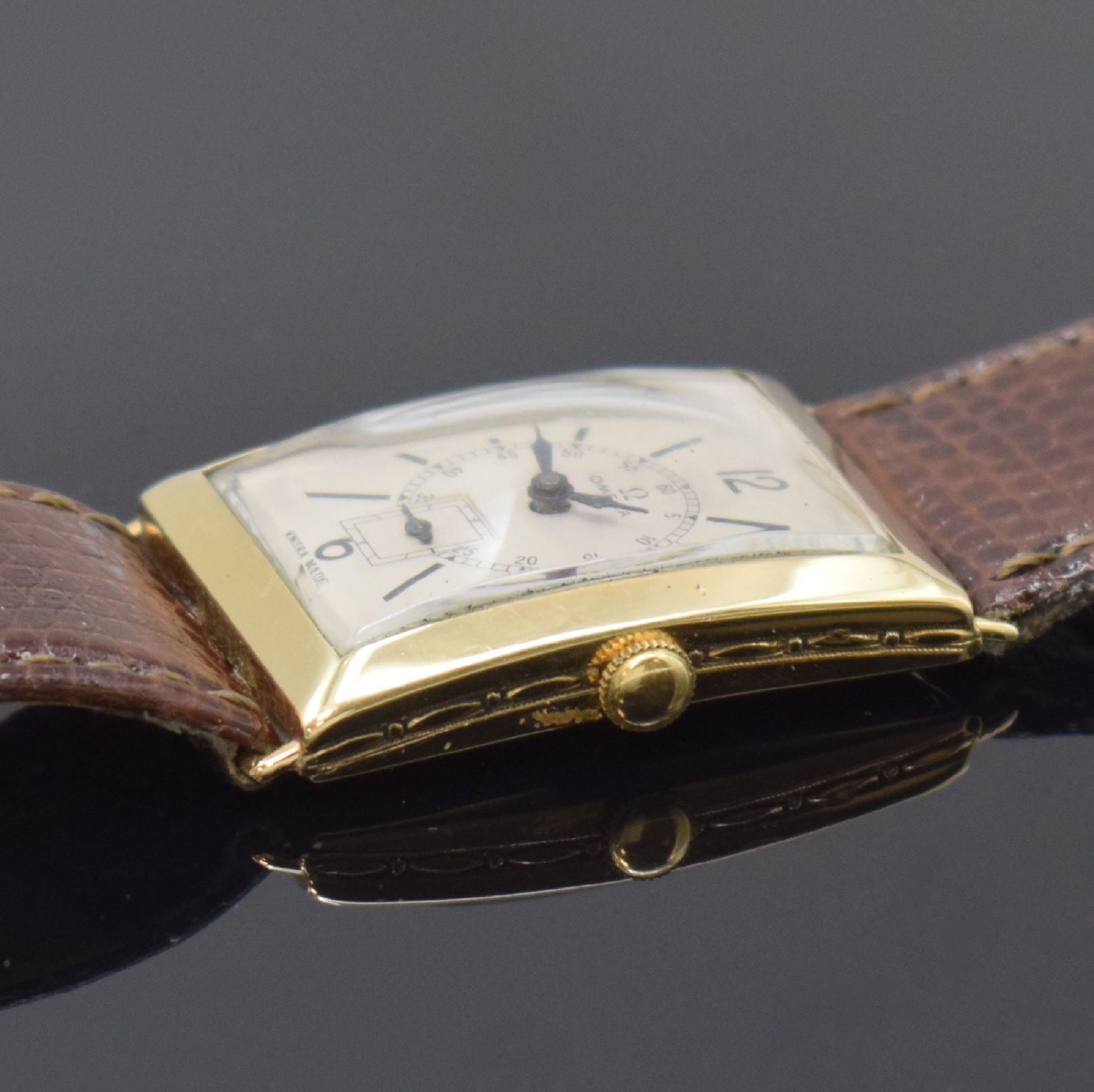 OMEGA große, rechteckige Armbanduhr in GG 585/000, - Bild 3 aus 7
