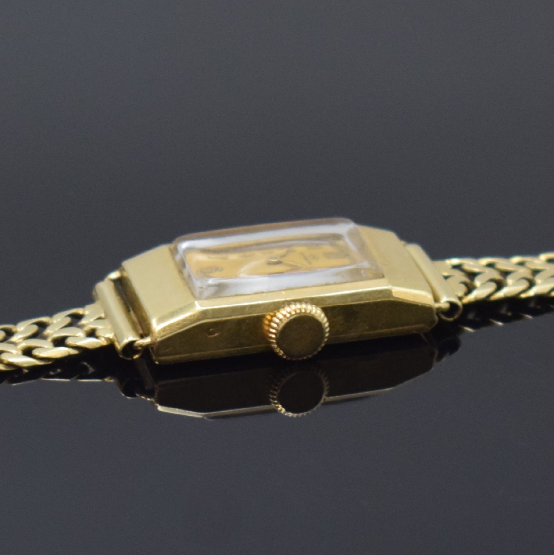 IWC rechteckige Damenarmbanduhr am späteren Goldband in GG - Image 4 of 5
