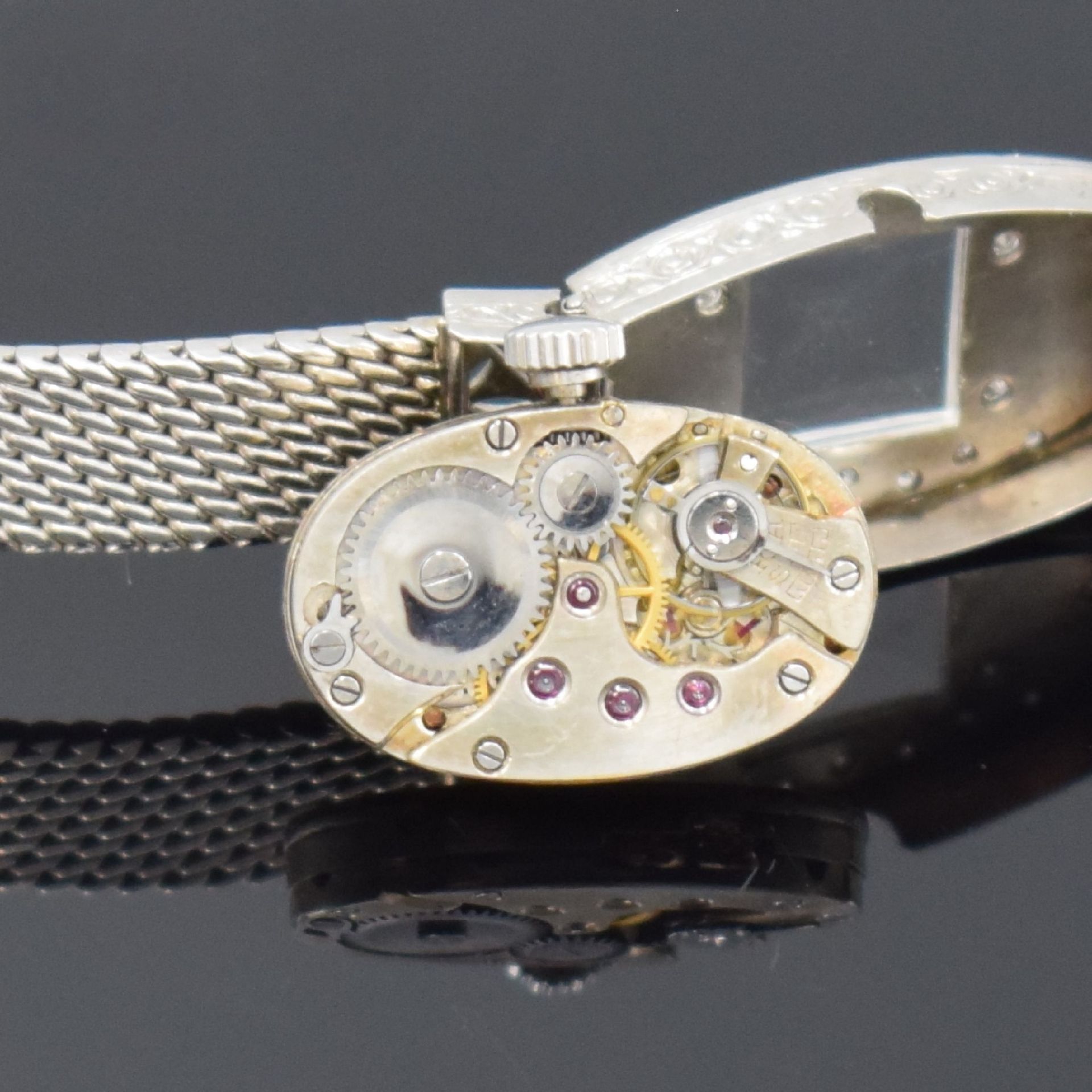 Art Deco Damenarmbanduhr in Platin mit Diamanten,  Schweiz - Bild 6 aus 6