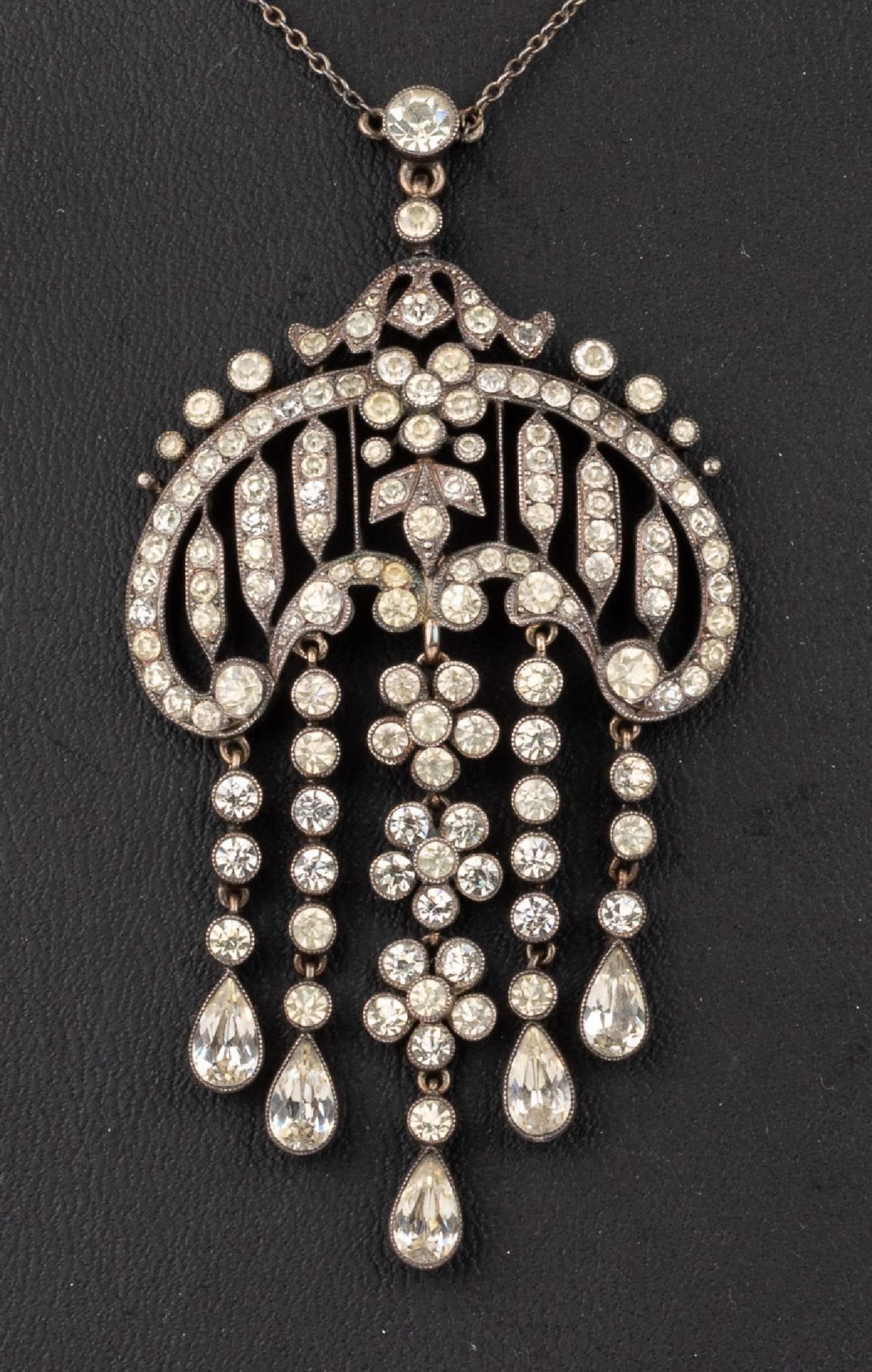 Modeschmuck-Collier, um 1900, Silber, gepr., Straßbesatz - Image 2 of 2